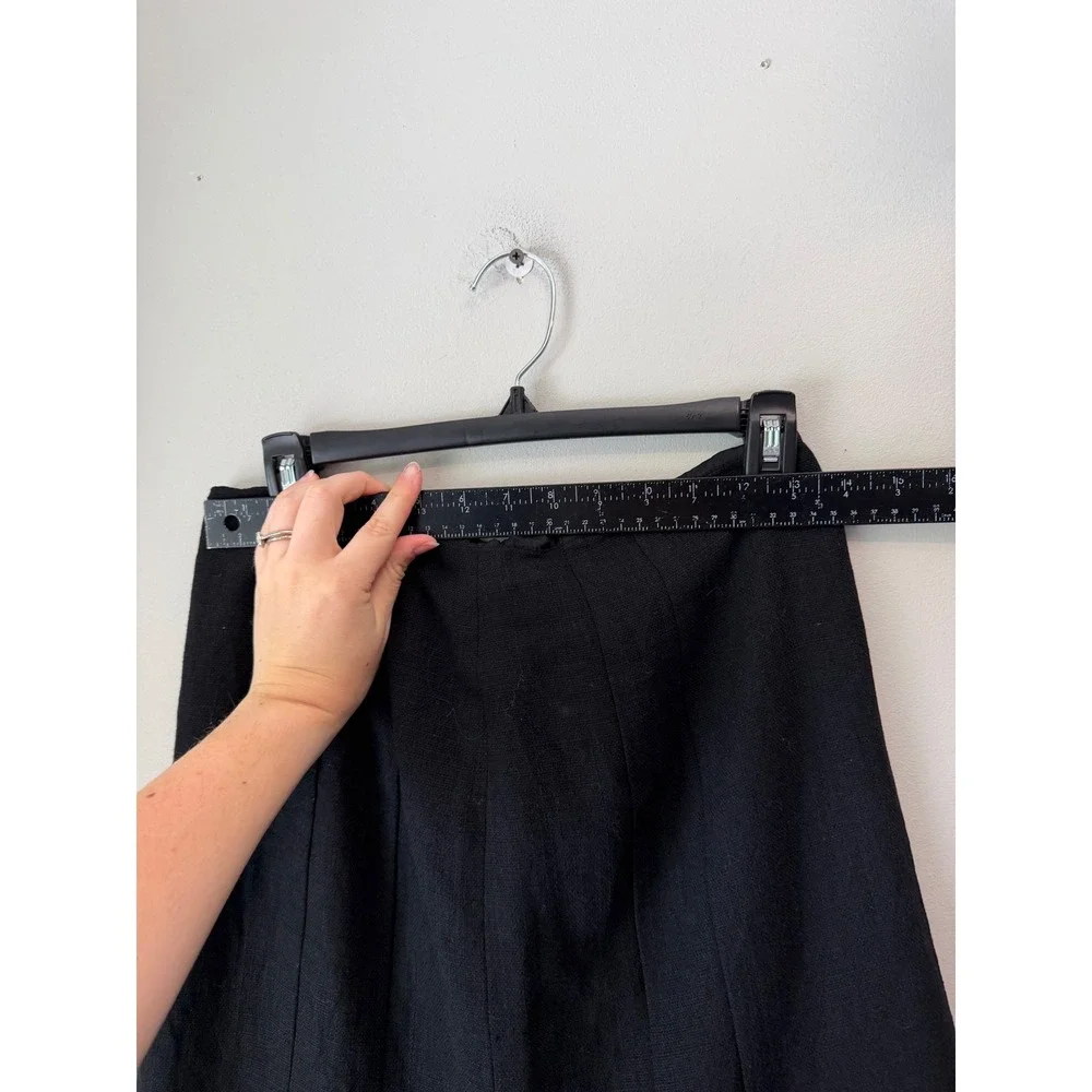 Ann Taylor Petites Black A-Line Pleated Hem Skirt Size 6P Textured Lined Zip